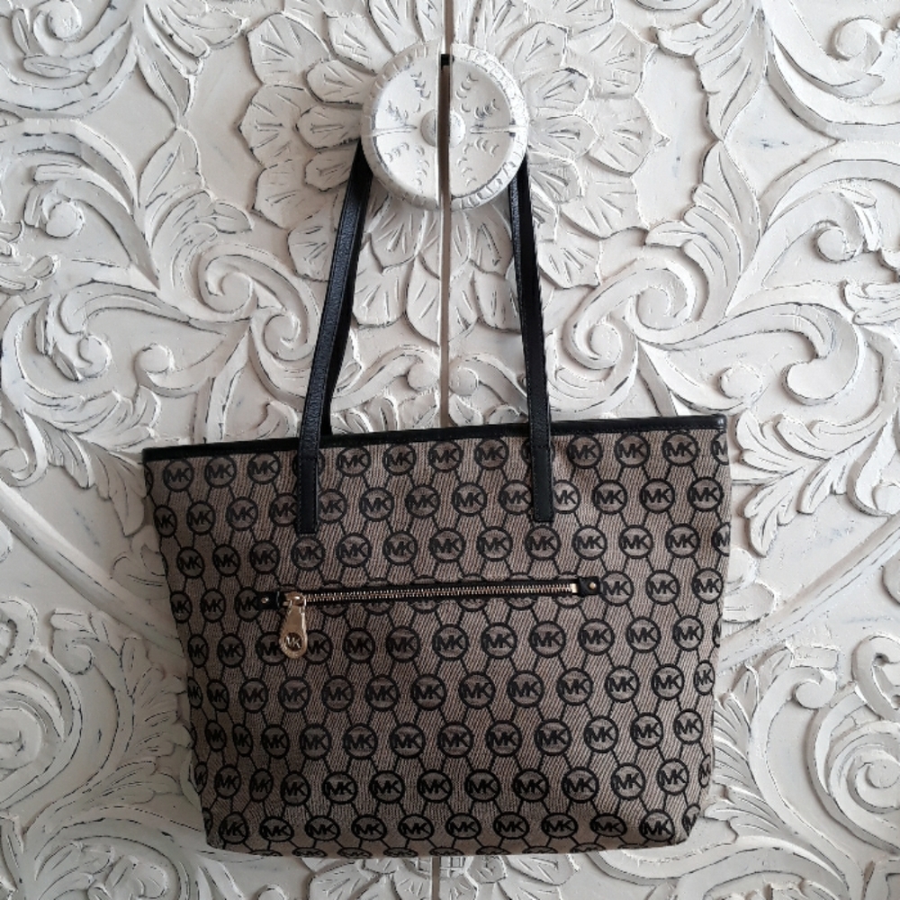 Michael Kors Montauk